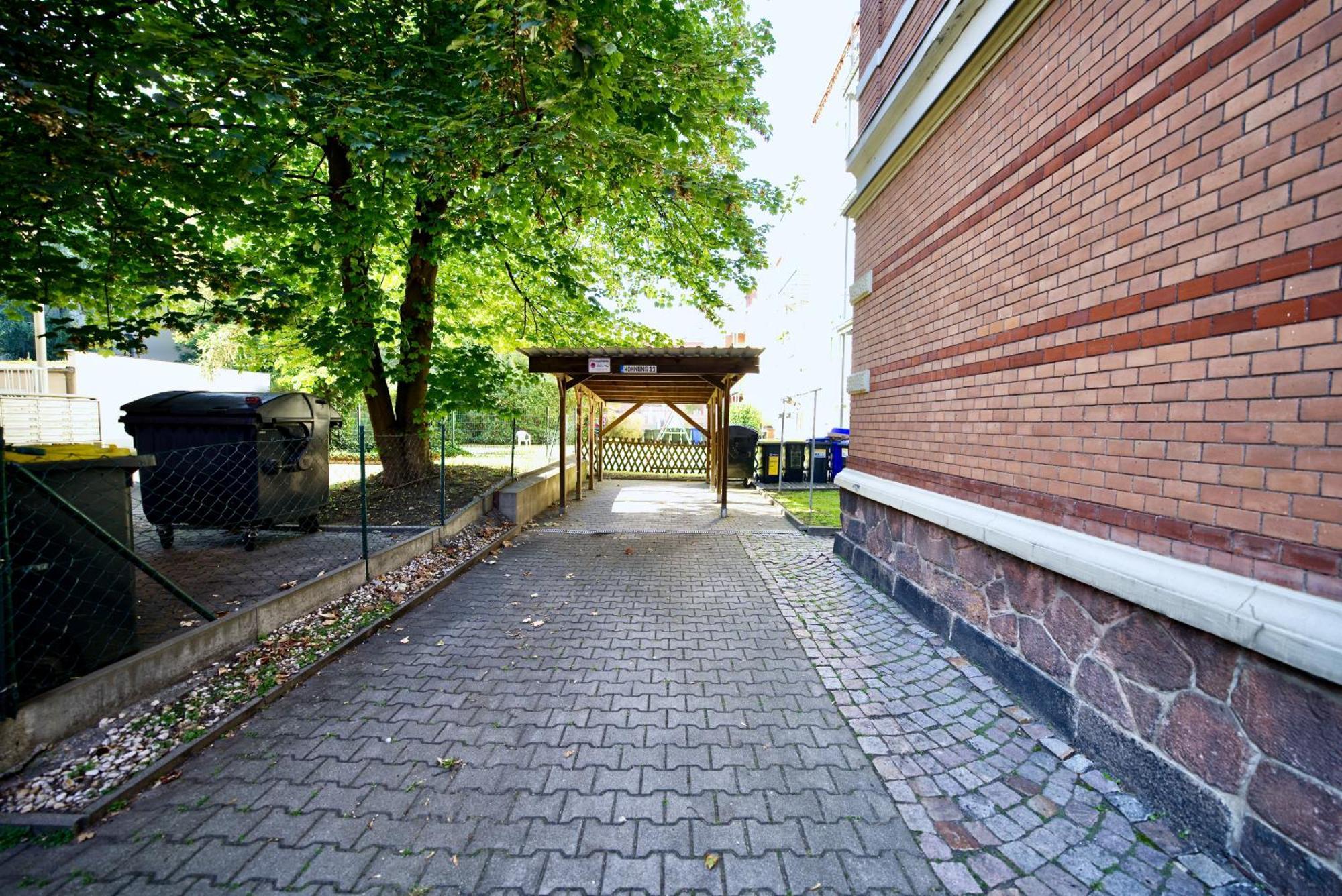 Edler Wohnraum Noble Stadtoase Mit Boxspringbett, Kaffeevollautomat & Parkplatz Zwickau Exterior foto